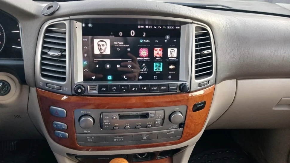 Штатная магнитола Teyes CC3L 4/32 Lexus LX470 (2002-2007) F2 Тип-C